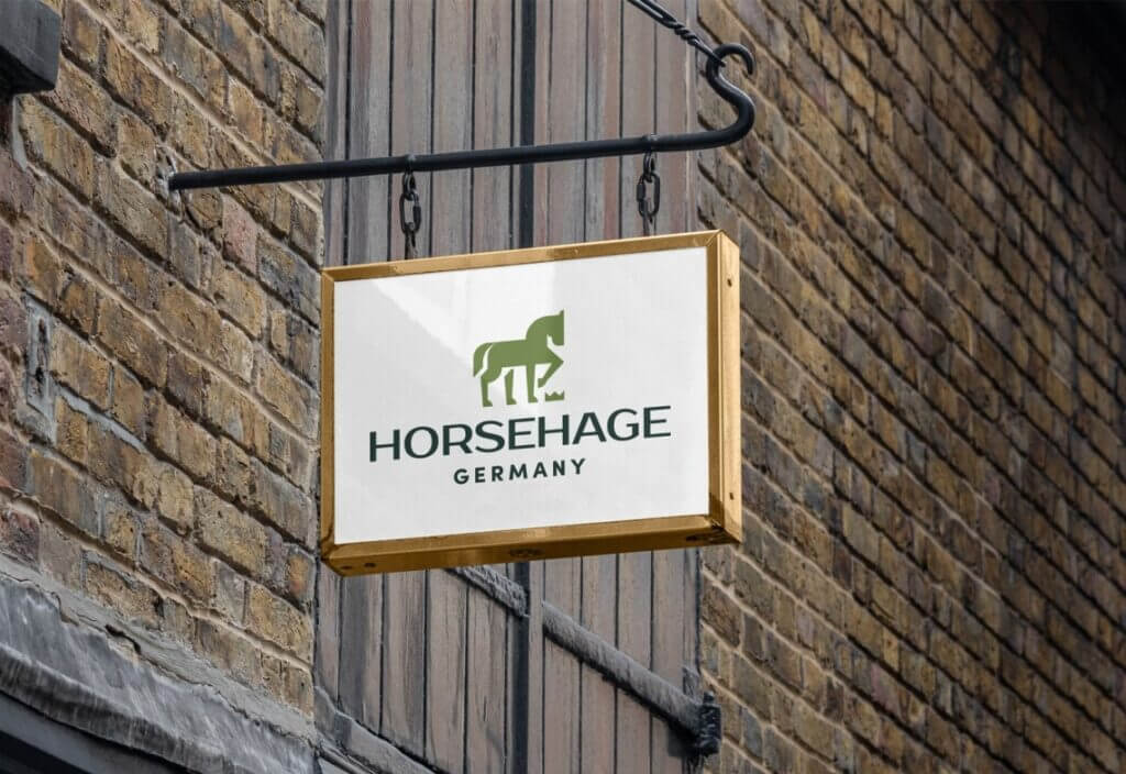HorseHage Logo auf einem Schild