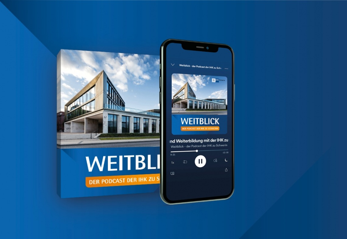 Weitblick Podcast der IHK zu Schwerin auf einem Smartphone